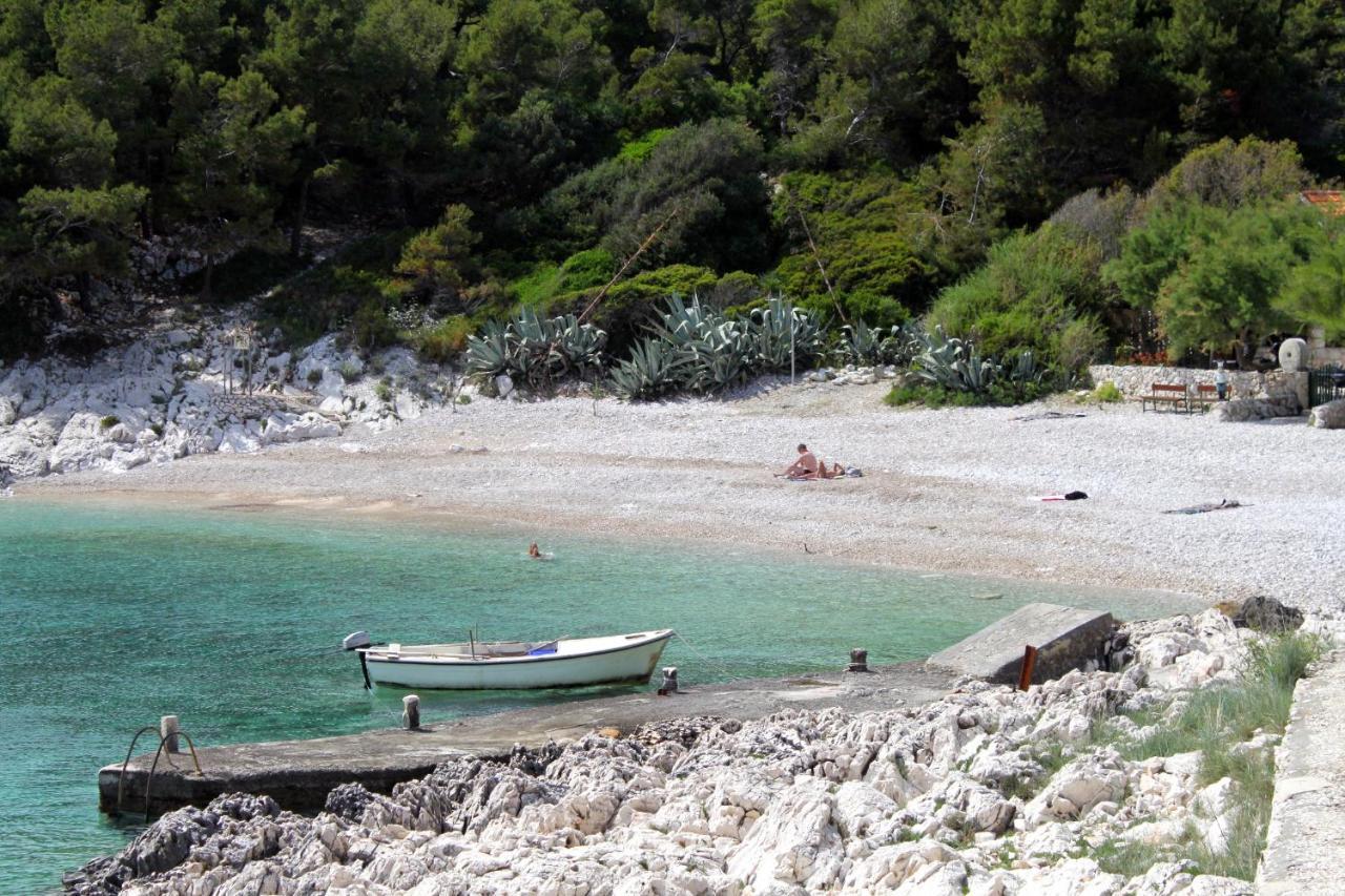 Apartments By The Sea Milna, Hvar - 12244 Exterior photo